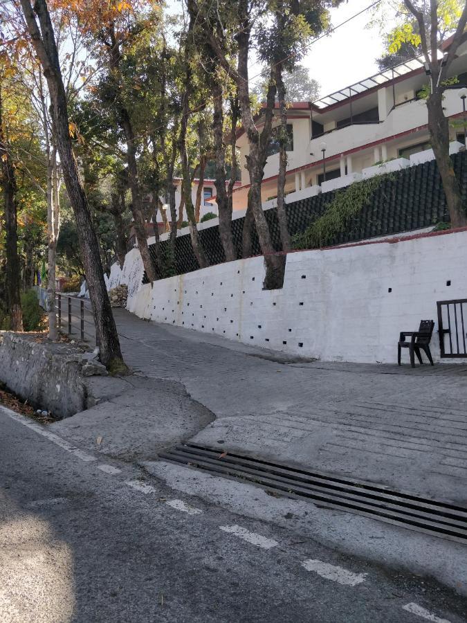 Surbee Resort Mussoorie Bagian luar foto